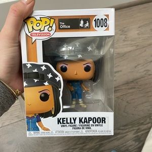 Kelly Kapoor the office Funko Pop